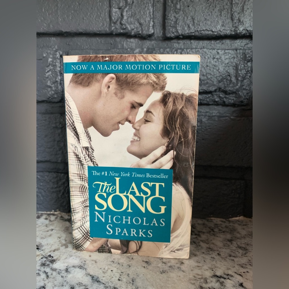 The Last Song by Nicolas Sparks